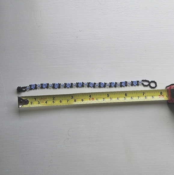 Beaded Flowet Bracelet in Blue and Black - Picture 12 of 13
